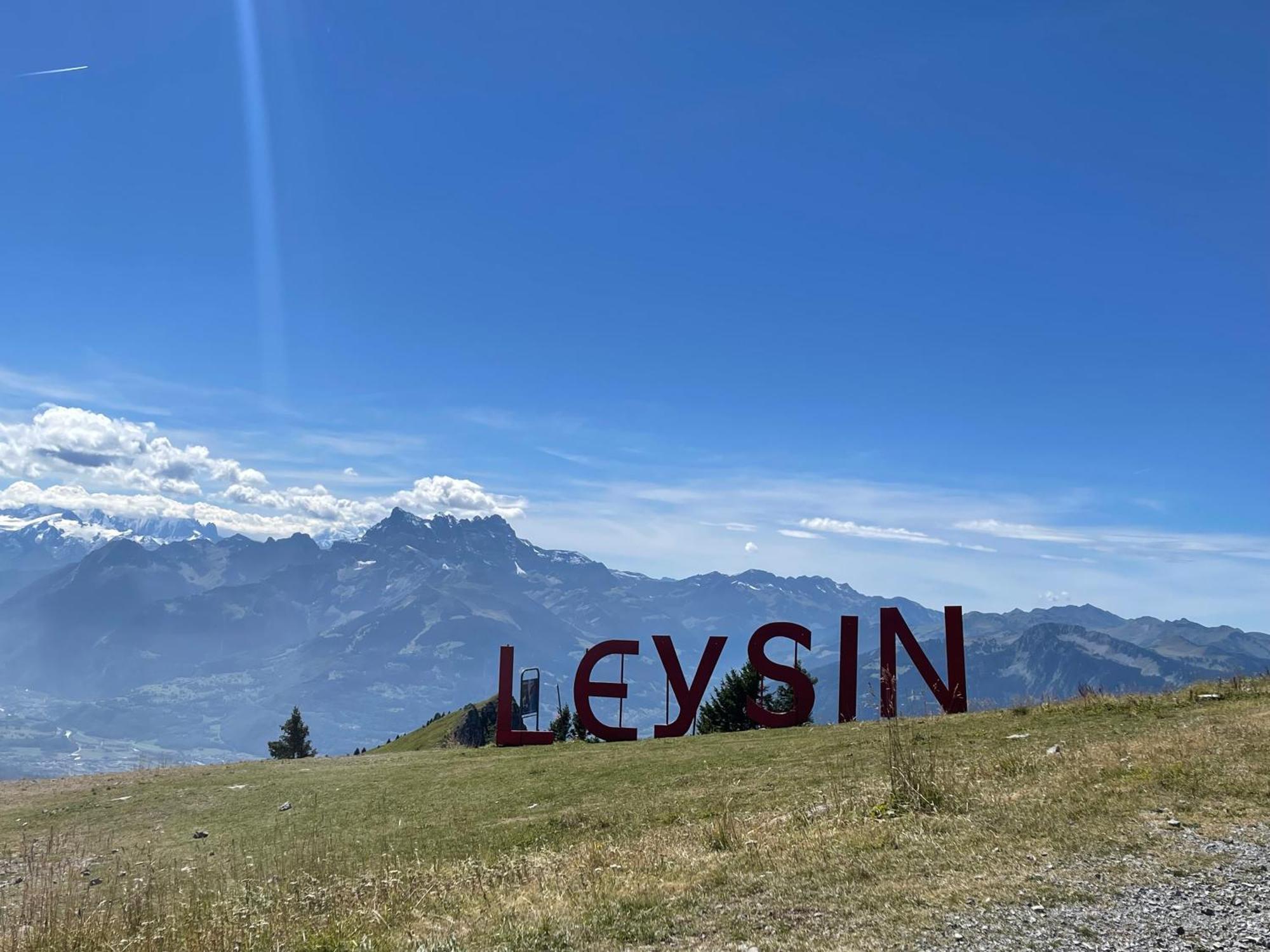 Charmant Appartement Au Vagabond Leysin Exterior photo
